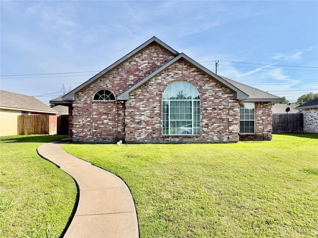 1302 Old Knoll Drive, Wylie, TX 75098 Main Photo