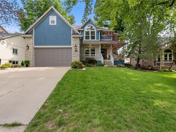 15809 E 77th Place, Kansas City, MO 64139