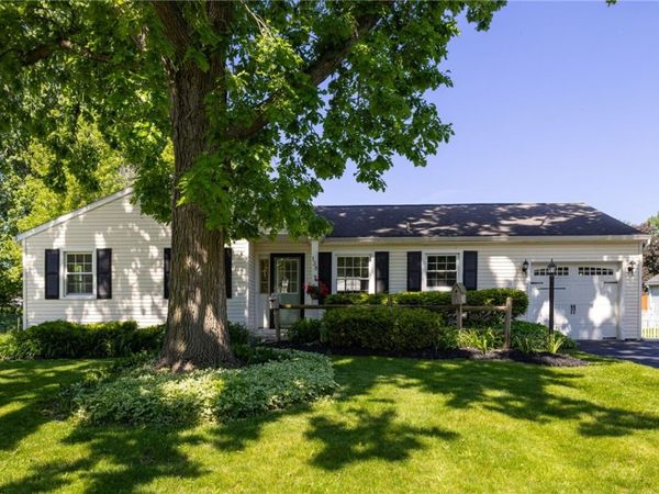 139 Gate House Trail, Henrietta, NY 14467