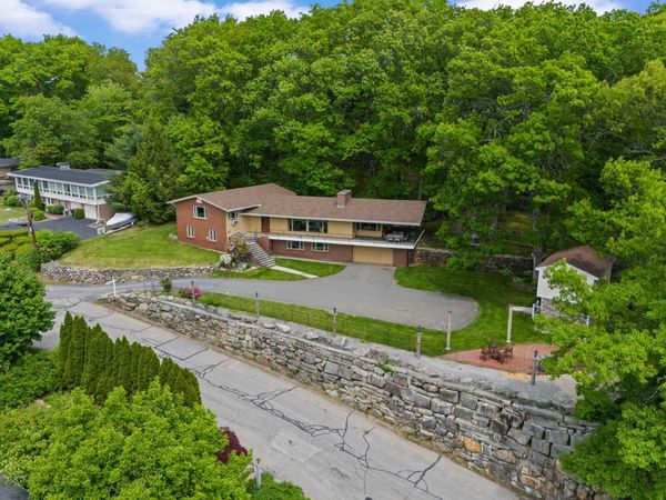 33 High Ridge Road, Manchester, NH 03104