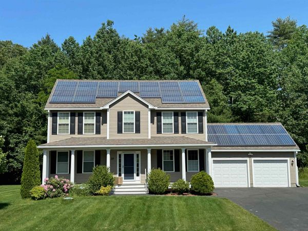 37 Schwinn Drive, Nashua, NH 03062