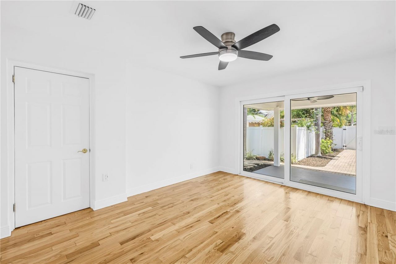 348 11th Avenue Ne, Saint Petersburg, FL 33701 Photo