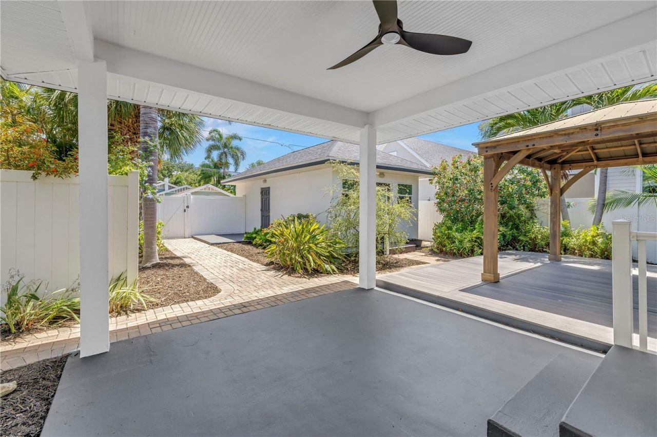 348 11th Avenue Ne, Saint Petersburg, FL 33701 Photo