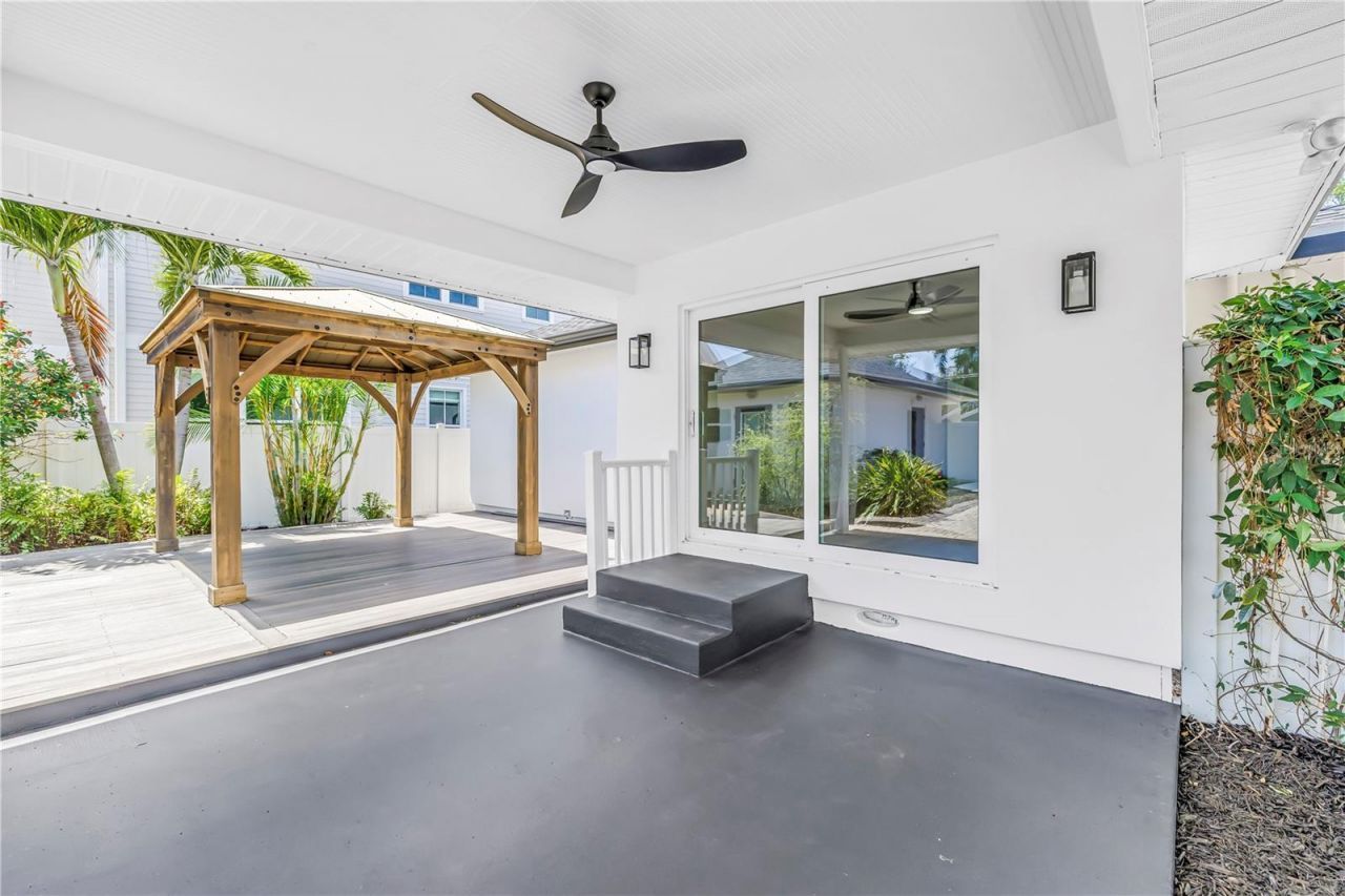 348 11th Avenue Ne, Saint Petersburg, FL 33701 Photo