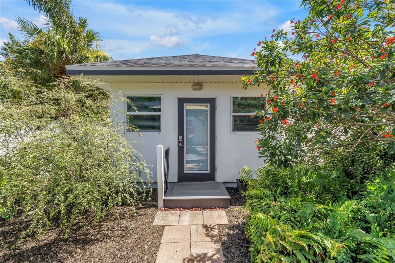348 11th Avenue Ne, Saint Petersburg, FL 33701 Photo
