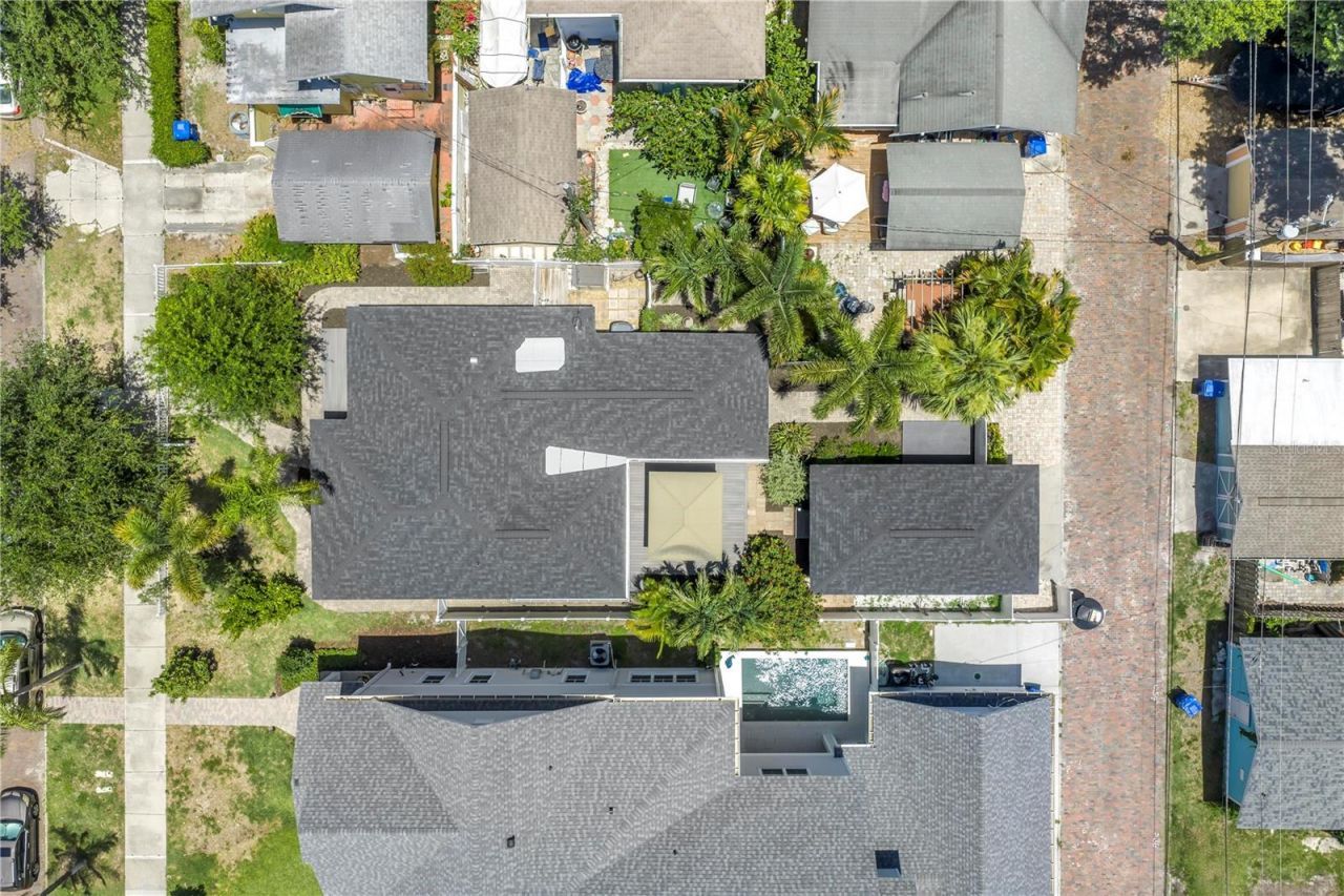 348 11th Avenue Ne, Saint Petersburg, FL 33701 Photo