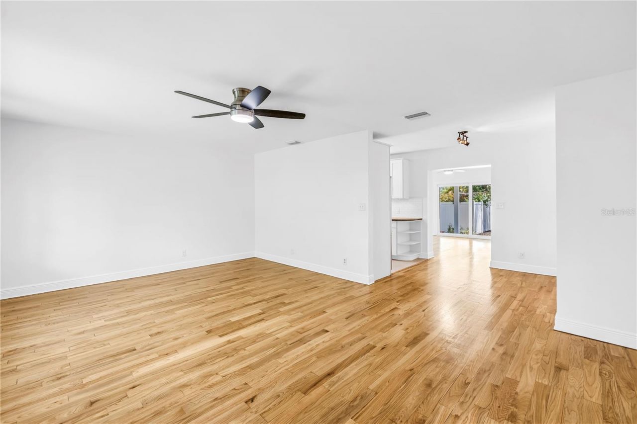 348 11th Avenue Ne, Saint Petersburg, FL 33701 Photo