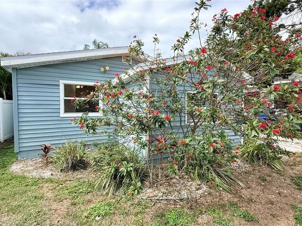 1016 ROSERY ROAD NW, LARGO, FL 33770