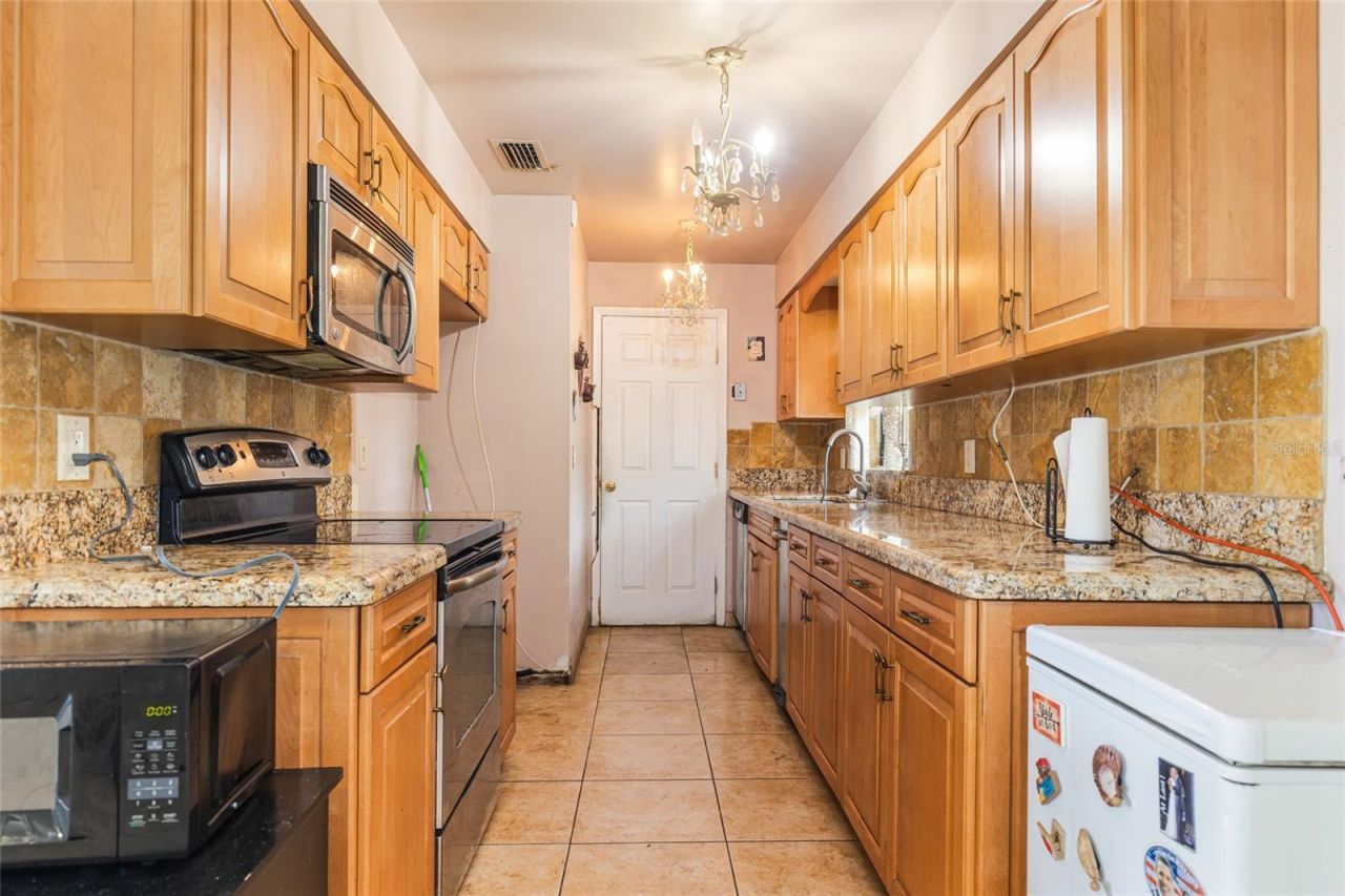 539 Sabal Palm Drive, Lake Park, FL 33403 Photo