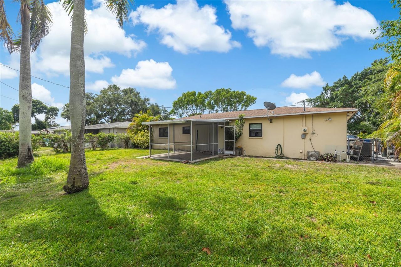 539 Sabal Palm Drive, Lake Park, FL 33403 Photo