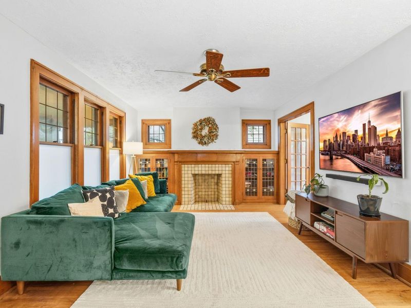 373 E Kelso Road, Columbus, OH 43202 Photo 5