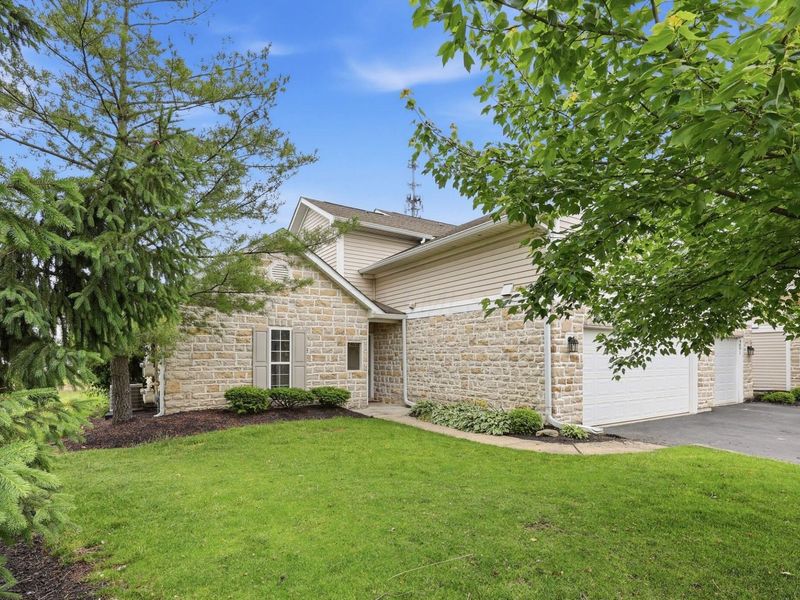 4889 Common Market Place, Dublin, OH 43016 Photo 1