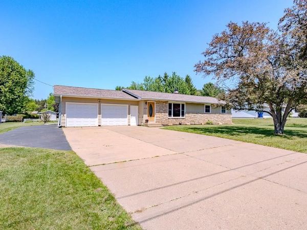 1722 FORSYTH ROAD, Kronenwetter, WI 54455