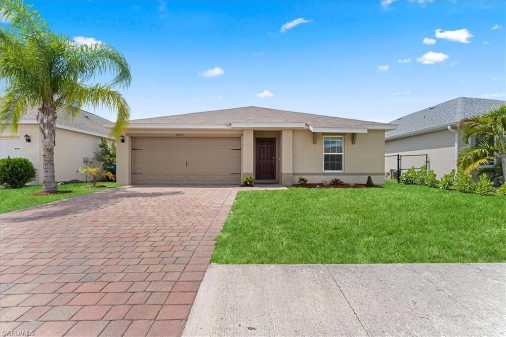 10535 Crossback Ln, Lehigh Acres, FL 33936 Photo