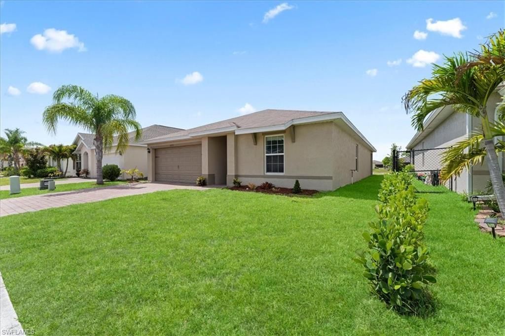 10535 Crossback Ln, Lehigh Acres, FL 33936 Photo