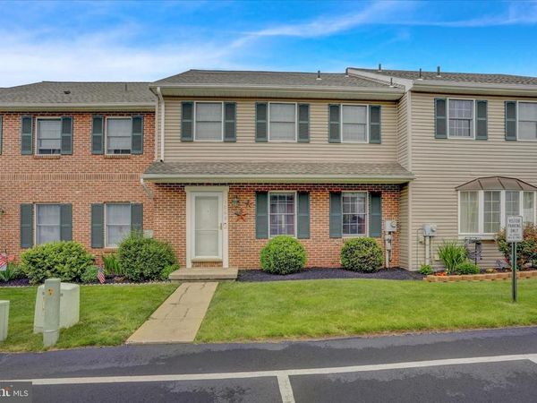 1063 FREDRICK BOULEVARD, READING, PA 19605