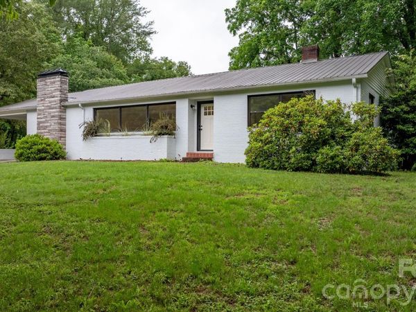 436 Hibriten Drive SE, Lenoir, NC 28645