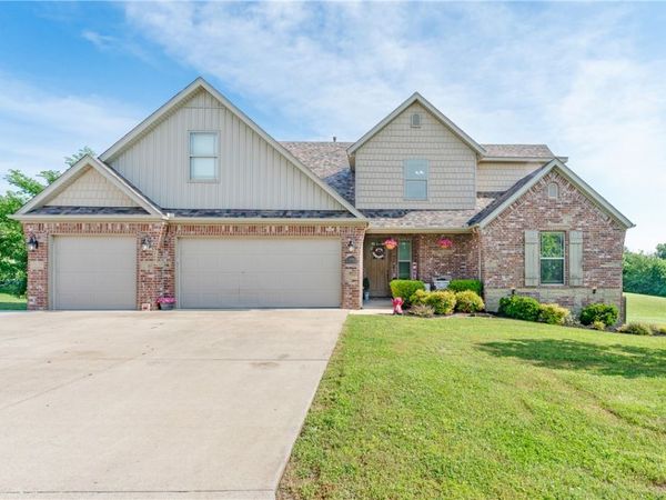18916 Mallory Xing , Siloam Springs, AR 72761