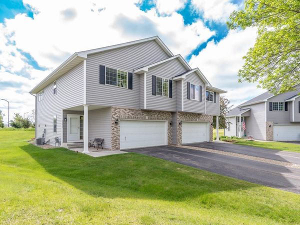 2395 Alysheba Court , Shakopee, MN 55379