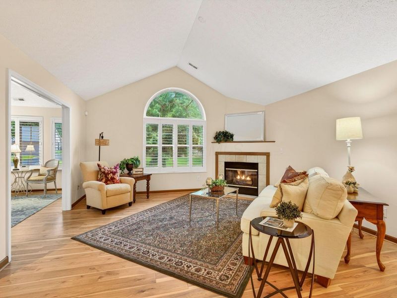 4275 Bridgelane Place, Unit 30, New Albany, OH 43054 Photo 6