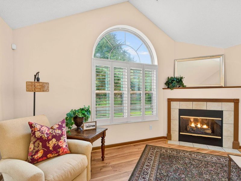 4275 Bridgelane Place, Unit 30, New Albany, OH 43054 Photo 9
