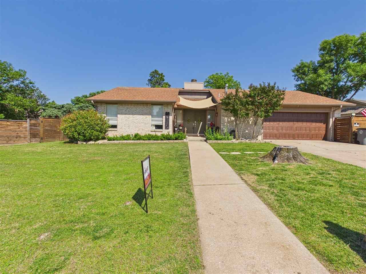 2315 NW Crosby Park Blvd, Lawton, OK 73505 Main Photo