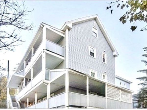 35 Maple Street, Fitchburg, MA 01420