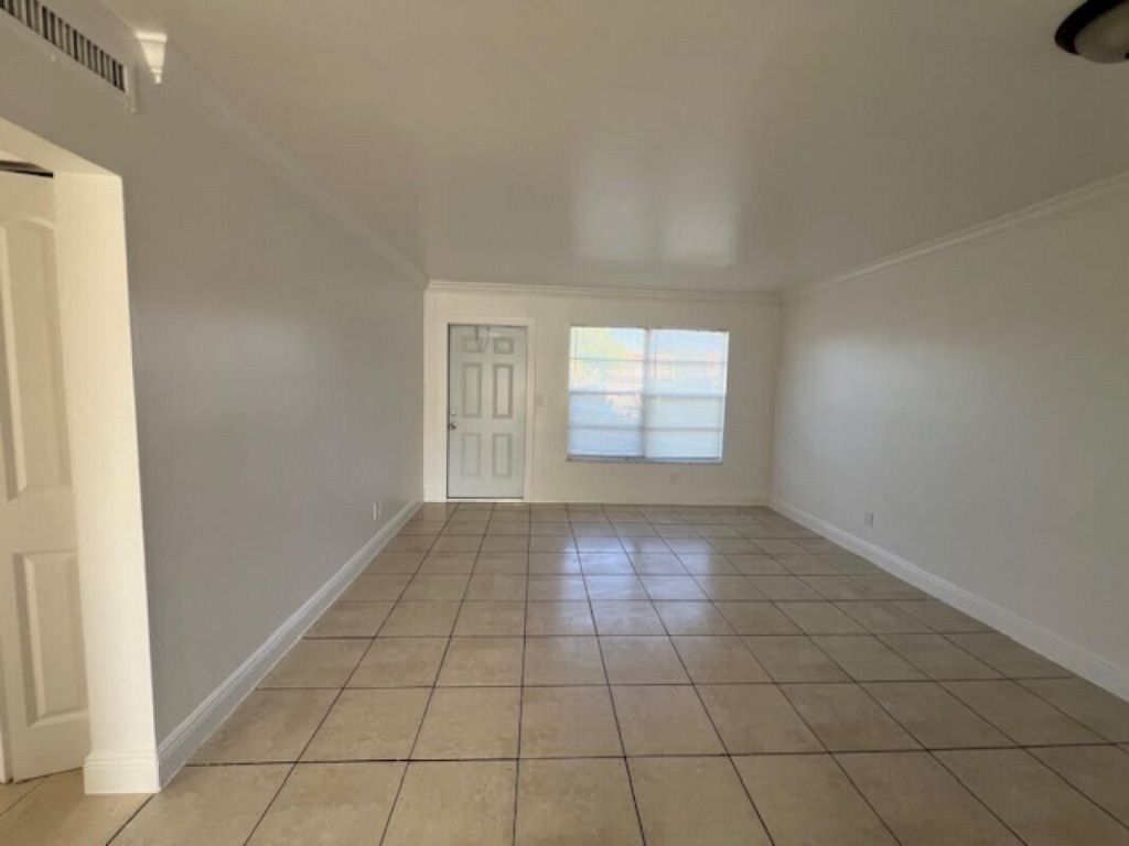 806 9th Street, Unit 5, West Palm Beach, FL 33401 Photo