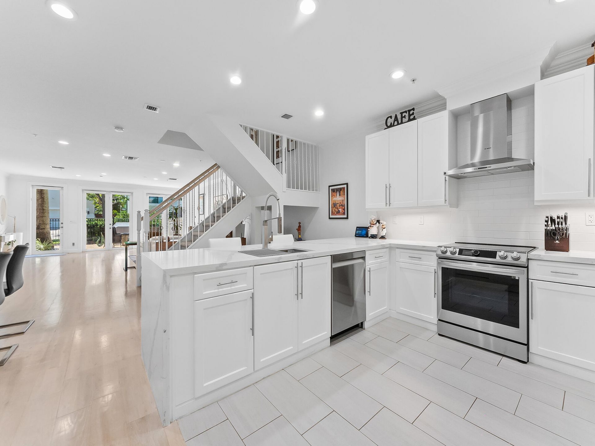 1806 NE 26th Avenue, Fort Lauderdale, FL 33305 Photo