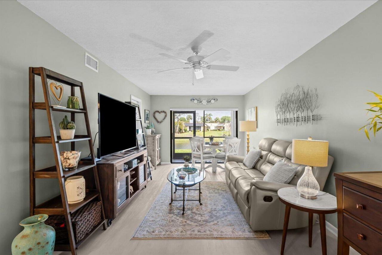 2069 NE Collins Circle, Unit 7-50, Jensen Beach, FL 34957 Photo