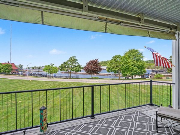 415 Sandpiper Drive, Grand Haven, MI 49417