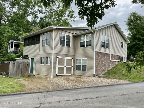 401 Mountain Thrush Drive, Townsend, TN 37882