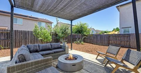 9715 Collie Way, Elk Grove, CA 95757 Photo