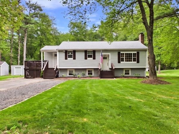84 Seekell St, Taunton, MA 02718