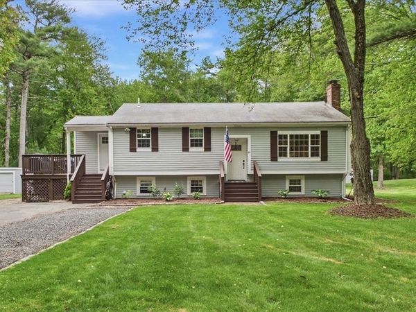 84 Seekell St, Taunton, MA 02718