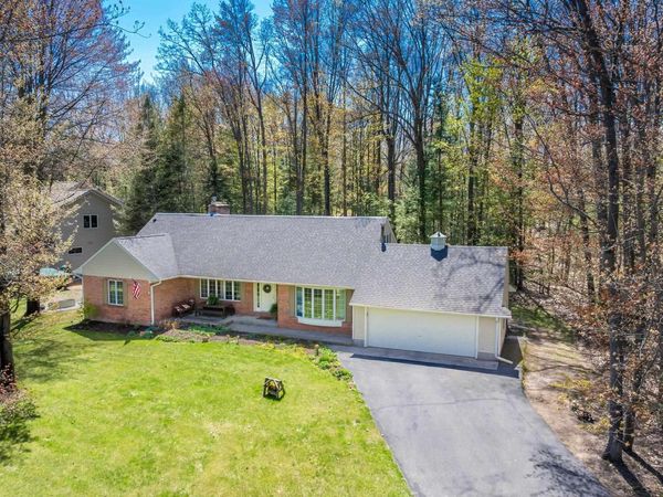 9191 Tottenham Drive E, Traverse City, MI 49685