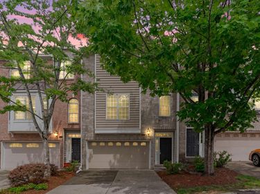 102 Cabernet Drive, Chapel Hill, NC 27516