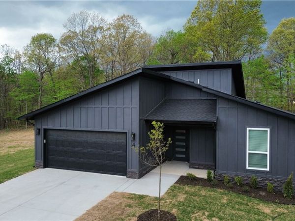 4 Shetland Circle, Bella Vista, AR 72715