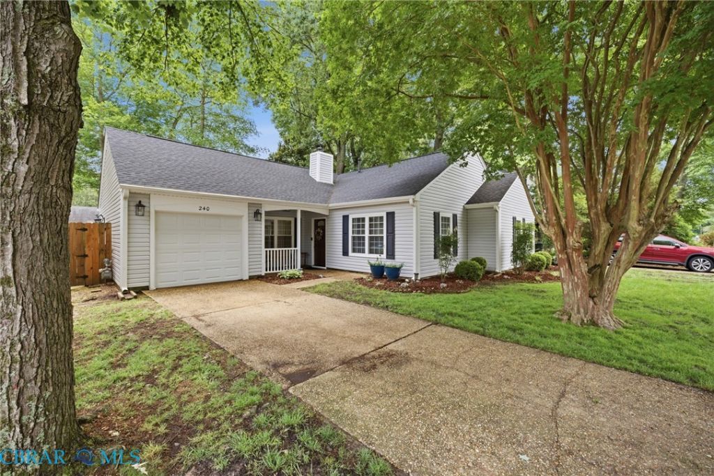 240 Seasons Trail, Newport News, VA 23602 Main Photo