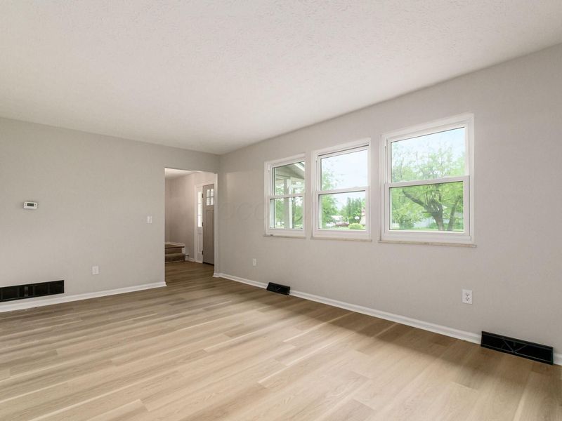 151 Bristol Drive SW, Reynoldsburg, OH 43068 Photo 11