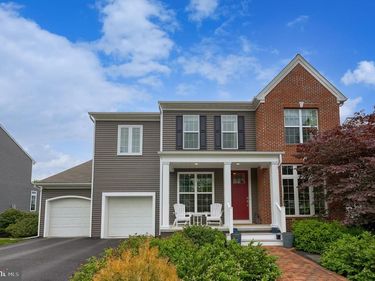 1129 EDGEMOOR COURT, LANCASTER, PA 17601