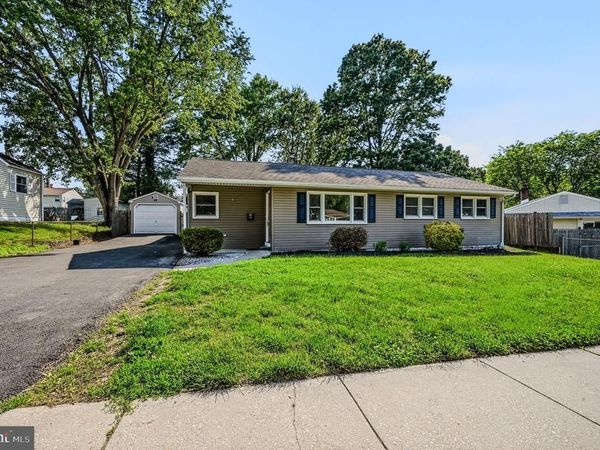 201 HULL AVENUE , NEWARK, DE 19711