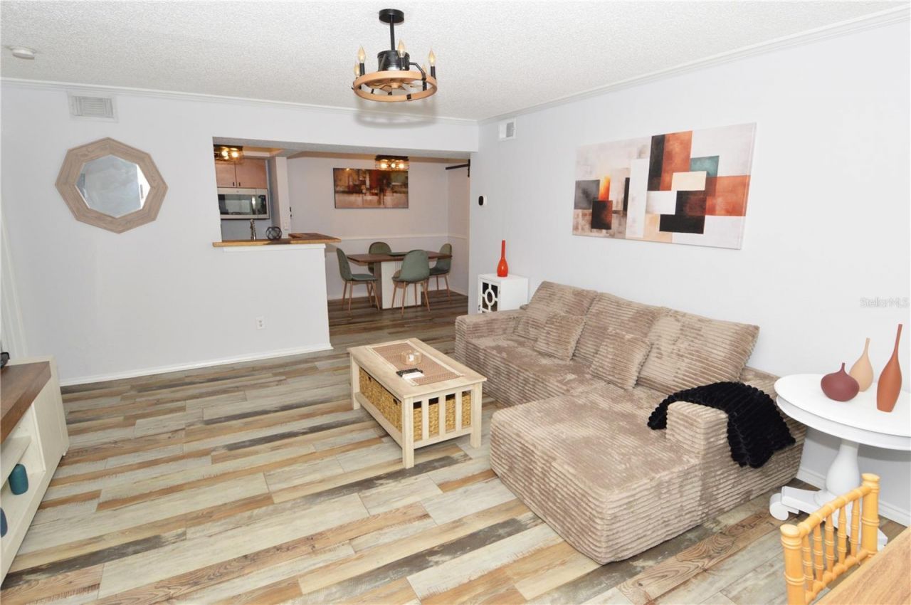 10200 Gandy Boulevard N, Unit 1313, Saint Petersburg, FL 33702 Photo