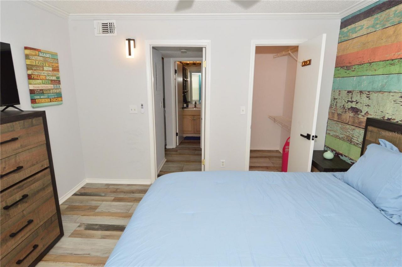 10200 Gandy Boulevard N, Unit 1313, Saint Petersburg, FL 33702 Photo