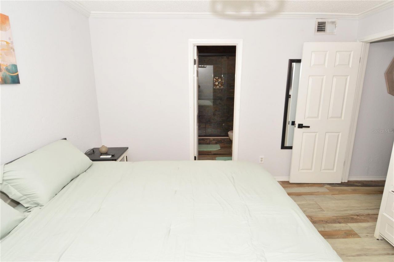 10200 Gandy Boulevard N, Unit 1313, Saint Petersburg, FL 33702 Photo