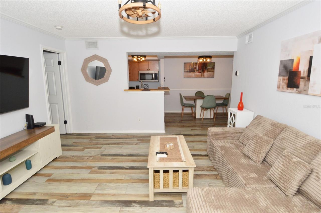 10200 Gandy Boulevard N, Unit 1313, Saint Petersburg, FL 33702 Photo