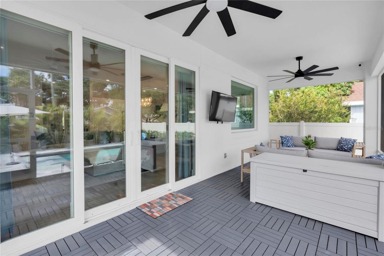 5451 2nd Avenue S, Saint Petersburg, FL 33707 Photo