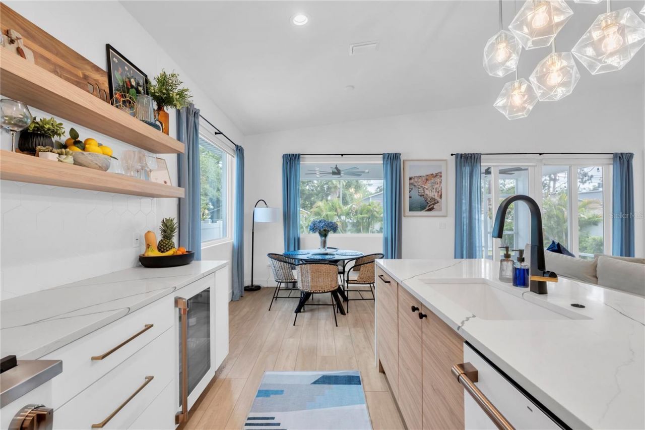 5451 2nd Avenue S, Saint Petersburg, FL 33707 Photo