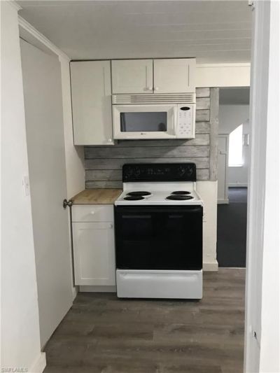 1748 Woodward Ave, North Fort Myers, FL 33903 Photo