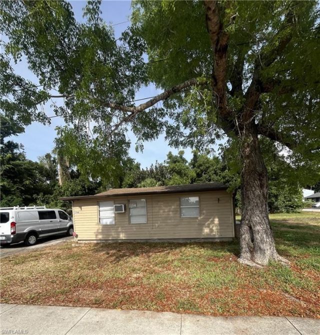 1748 Woodward Ave, North Fort Myers, FL 33903 Photo